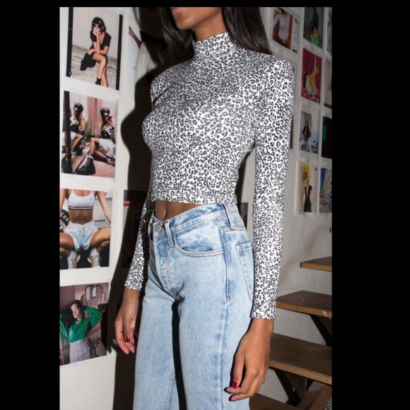 Brandy Melville ISO - Picture 2 of 2